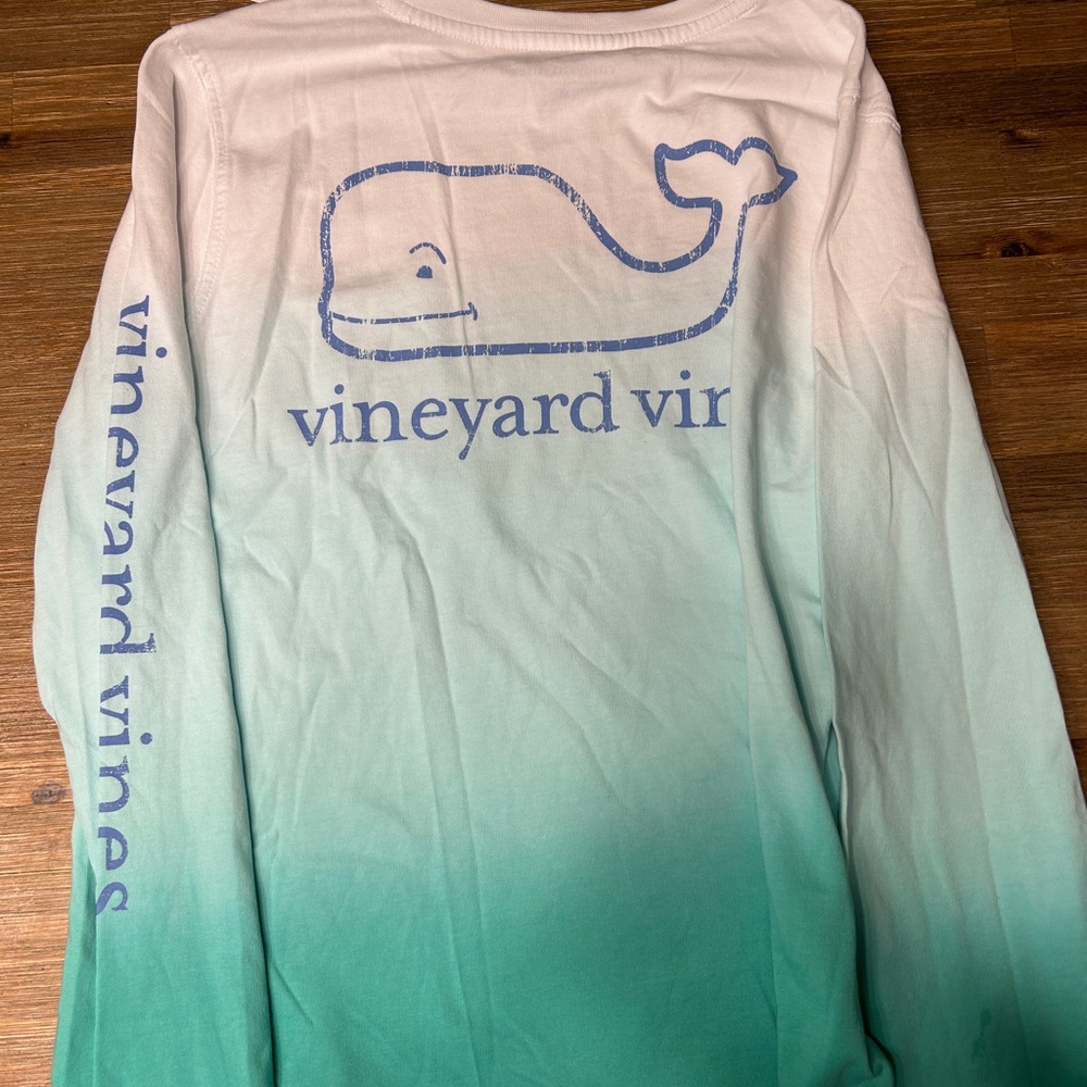Vineyard Vines Women’s shirt bundle. Long sleeve whale shirts, NWT.